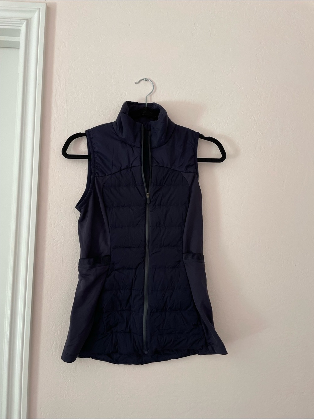 Brand new Lululemon Down For It All Puffer Vest in Deep Navy